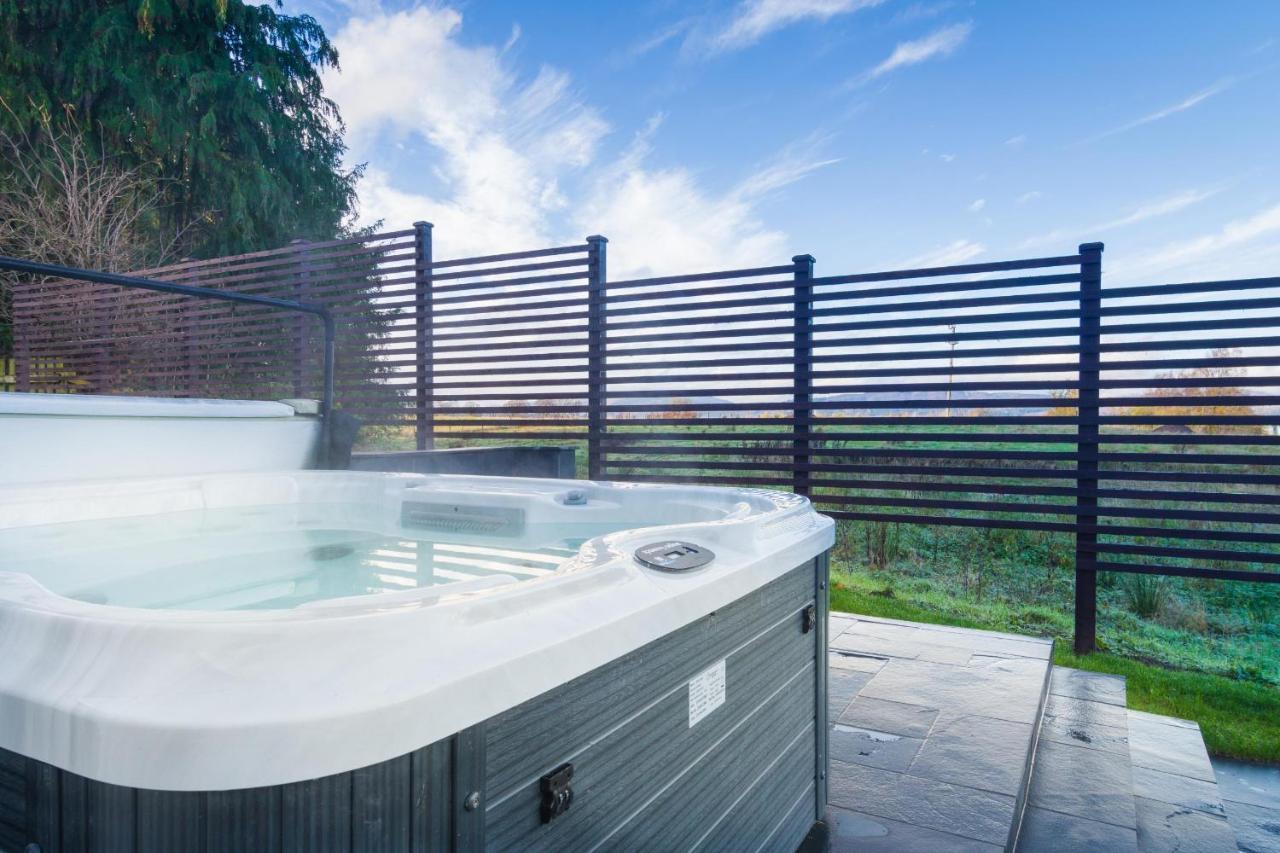 Rachel'S Farm Luxury Escapes With Hots Tubs Villa Buchlyvie Exterior photo
